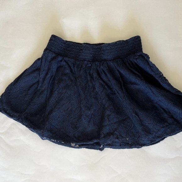 Stylish Women's Lace Mini Skirt - Picture 1 of 4